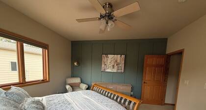 Private 15-Acre Retreat: Ruggedly Charming 3BR House