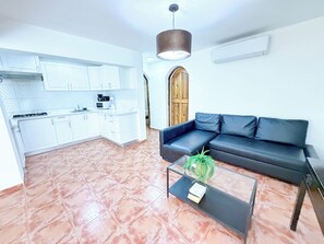 Family Villa, 3 Bedrooms, Garden View | Ruang tamu