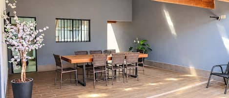 Outdoor dining