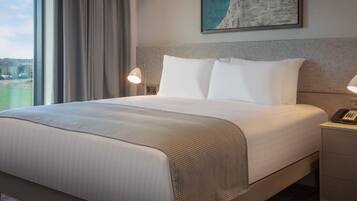 Iron/ironing board, WiFi (free), bed sheets