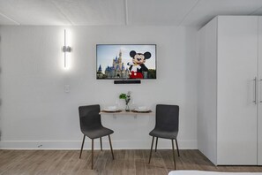 Interior - Luxurious Apt - 1BR Near Disney + Free Parking (Kissimmee)