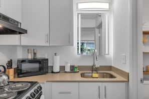Private kitchen - Charming Apt 7 min close to Disney + Free Parking (Kissimmee)