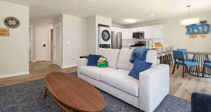The ND Retreat | 2B/2BA Near Notre Dame | Balcony