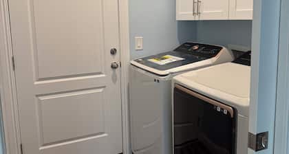 Furnished 3 bedroom, easy I-4 Access