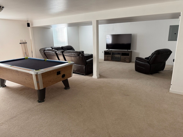 Spacious Pool House In Adorable Billings With Ac. Big Backyard + Covered Patio. - Billings, MT