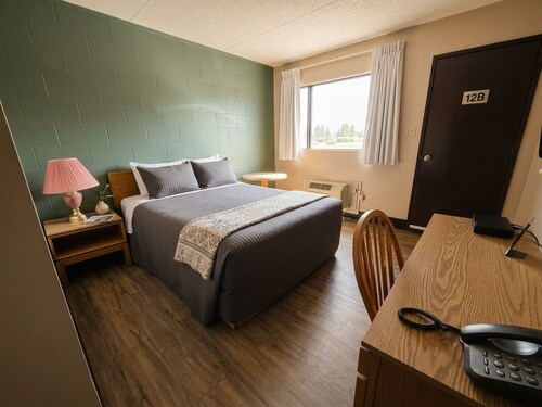 Cedar Inn Motel 