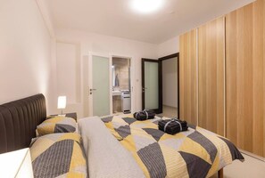 Master bedroom+ ensuite bathroom