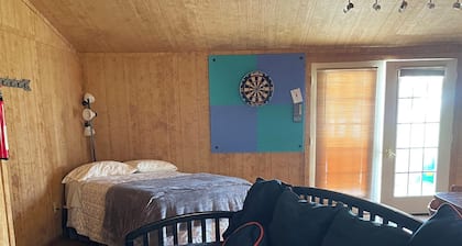 Lovely apartment with AC in peaceful Davis