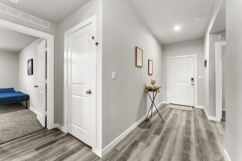 Premium  4BR Home Near Midland airport