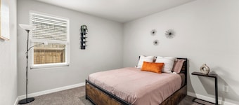 Premium  4BR Home Near Midland airport
