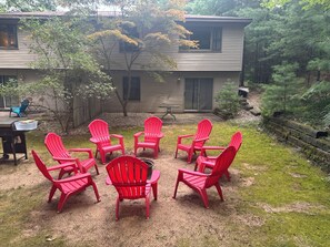 Unclassified image, 3 of 23, button - Grand Traverse Hideaway - 3BD Condo (Williamsburg)