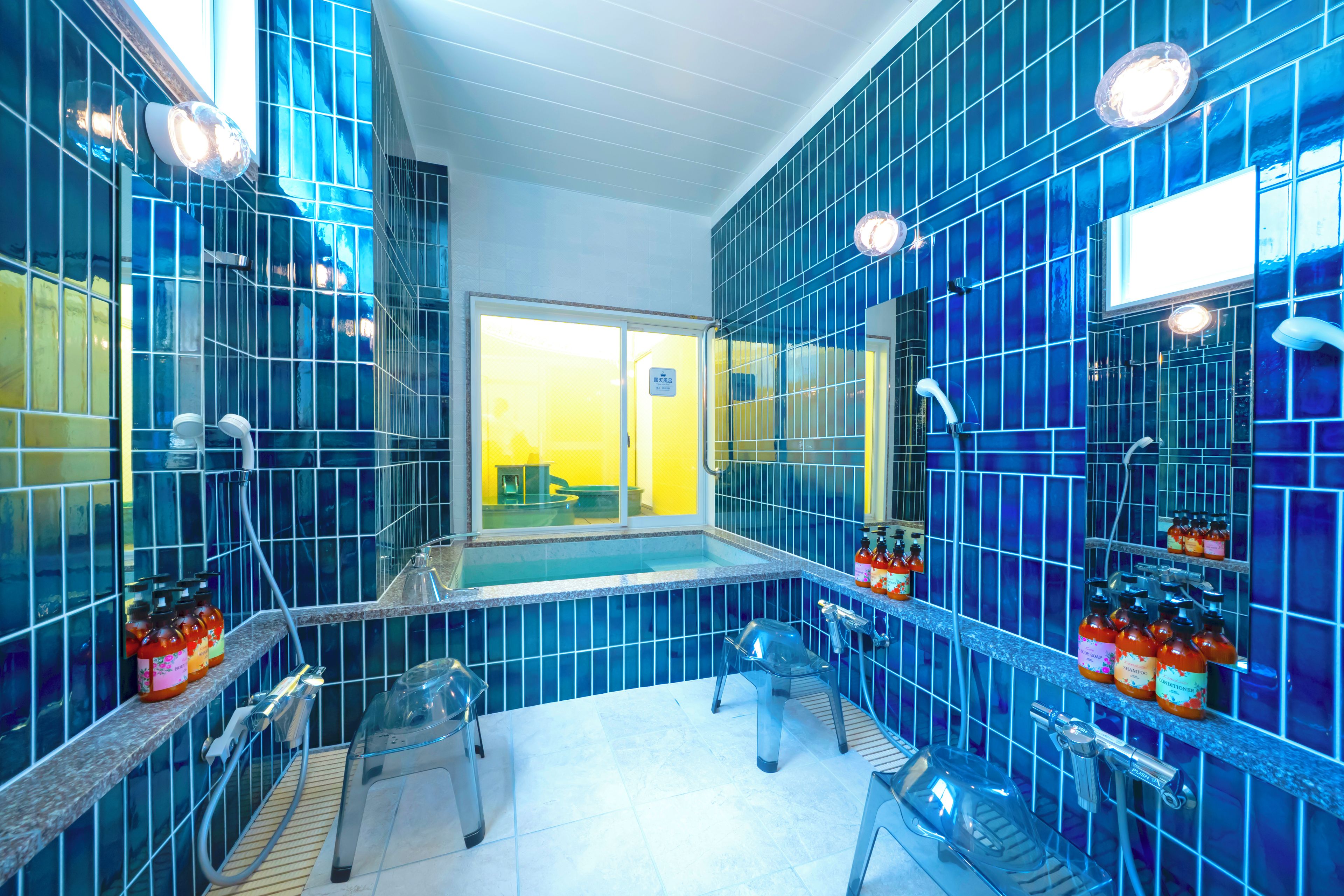 Bañera de hidromasaje interior