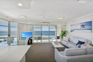 Living area - Burleigh Heads Ocean Views 16th Floor Apartment (Gold Coast)