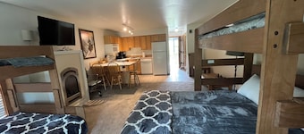 Slopeside Condo-2 Minute Walk to Ski Lifts or Lake- Remodeled 2026 -