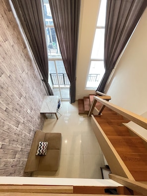 Studio Basic, pemandangan kota | Interior
