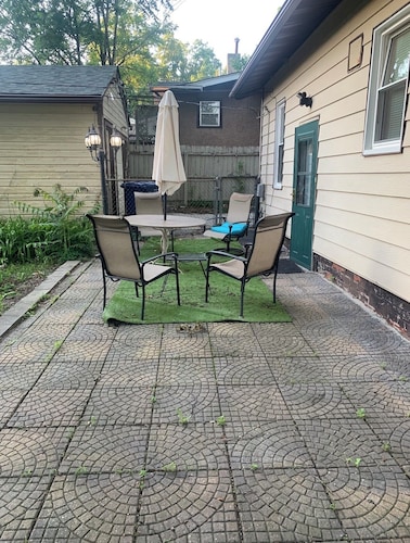 Fully Furnished 2BR Near Downtown Des Moines