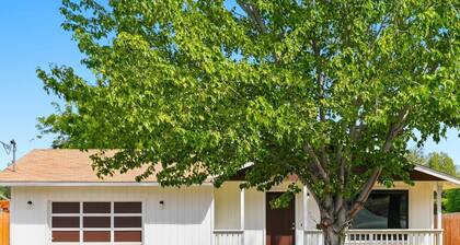 Park House - Modern, Convenient, Redmond Retreat