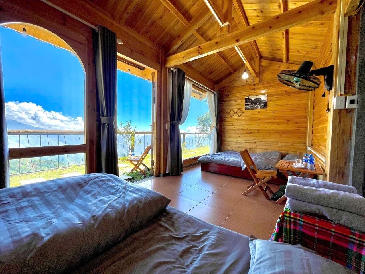 Standard Bungalow, 1 King Bed, Balcony, Mountain View | WiFi (free)