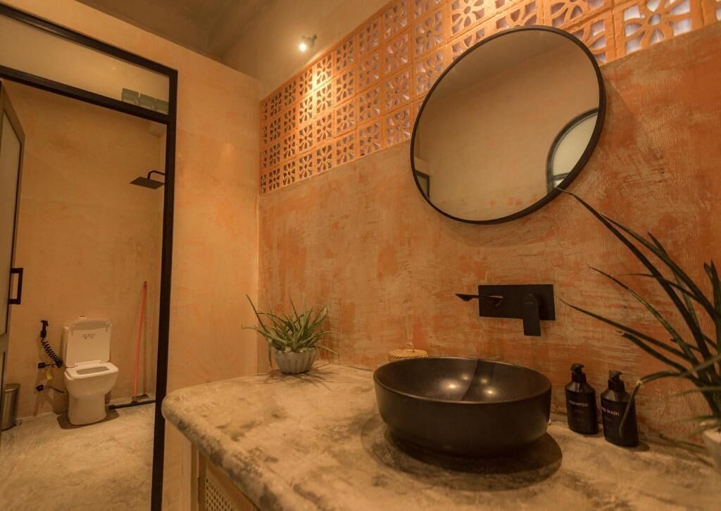 Luxury Shared Dormitory, Garden View | Bathroom
