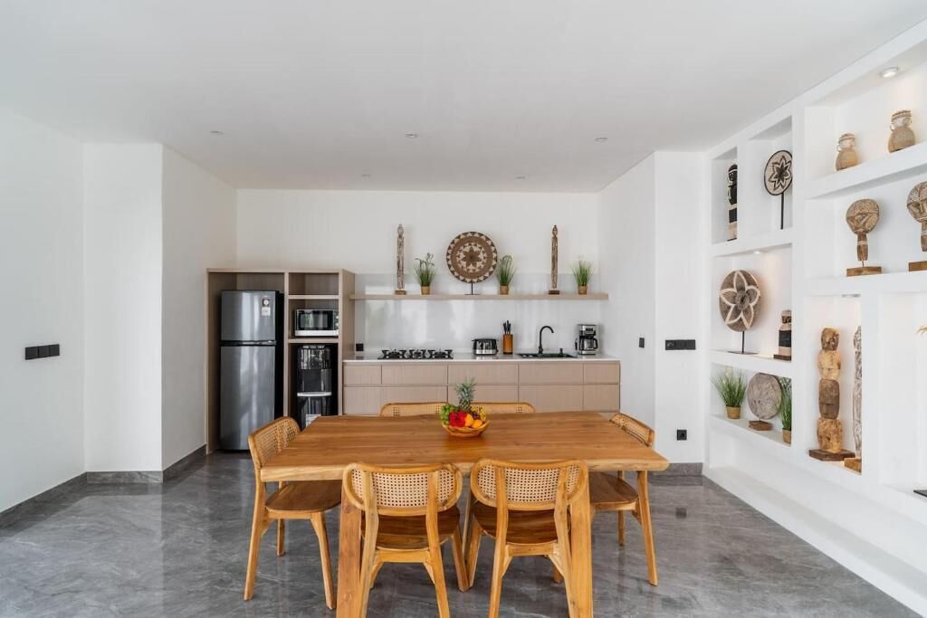 Villa, 2 Bedrooms, Pool View | Dining