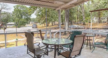 Fishing Pond & Patio Near Lake Texoma!