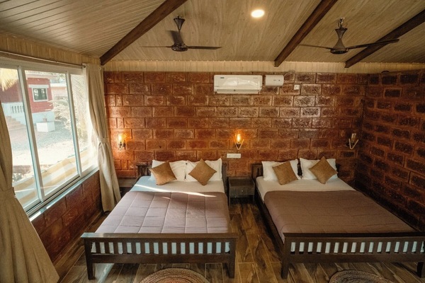 Family Quadruple Room | WiFi (free), bed sheets