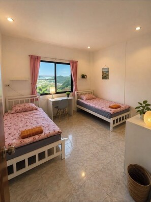 Room - Spacious Rooftop Apartment with Terrace (Hua Hin)