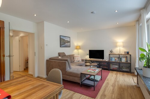 Apartment 'Ruhige FeWo Südhang Am Waldesrand' with Private Terrace, Private Garden and Wi-Fi