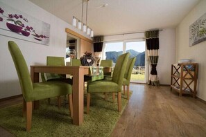 Dining - Holiday apartment in Grän with swimming pool (Grän)
