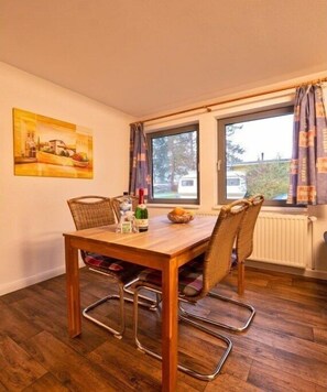 Unclassified image, 5 of 36, button - Holiday home with 2 bedrooms (Klein Labenz)