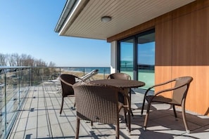 Outdoor dining - Holiday apartment in Heiligenhafen with sauna (Heiligenhafen)