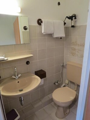 Bathroom - Urberacher Hof (Rödermark)