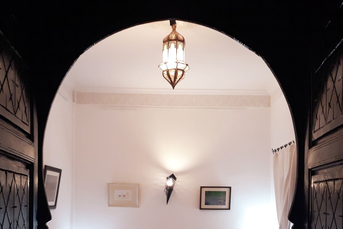 Standard Double Room, Patio, Ground Floor | Seterika/papan seterika, Wi-fi percuma 