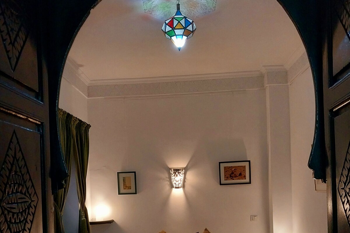 Standard Double Room, Patio, Mezzanine | Seterika/papan seterika, Wi-fi percuma 