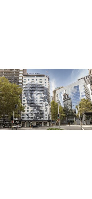 Exterior - Sydney Marathon Stay | 2BR Deluxe – Sleeps 6 (Sydney)