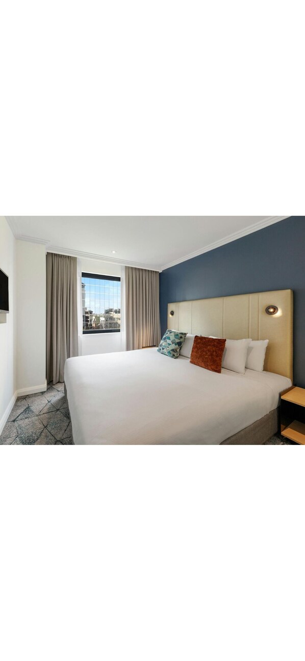 Room - Sydney Marathon Stay | 2BR Deluxe – Sleeps 6 (Sydney)