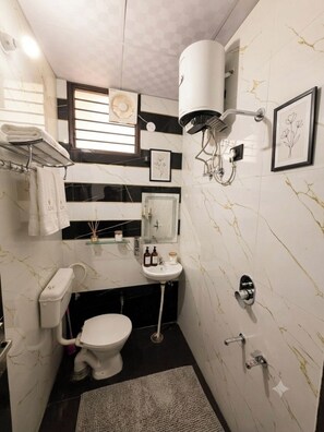 Bathroom - 1BHK Flat | Near Jaipur Airport (Jaipur)