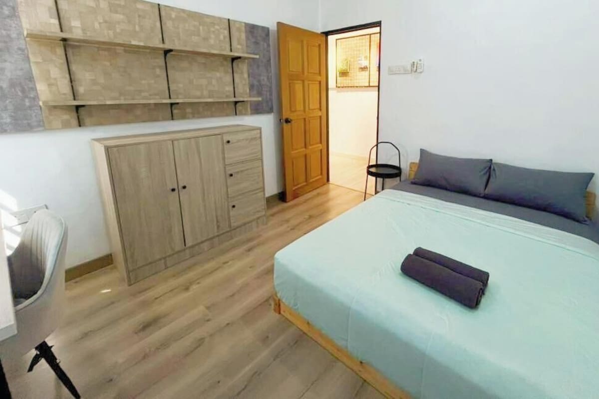 Casa, 4 dormitoris, no fumadors, aire condicionat | Wifi gratuïta 