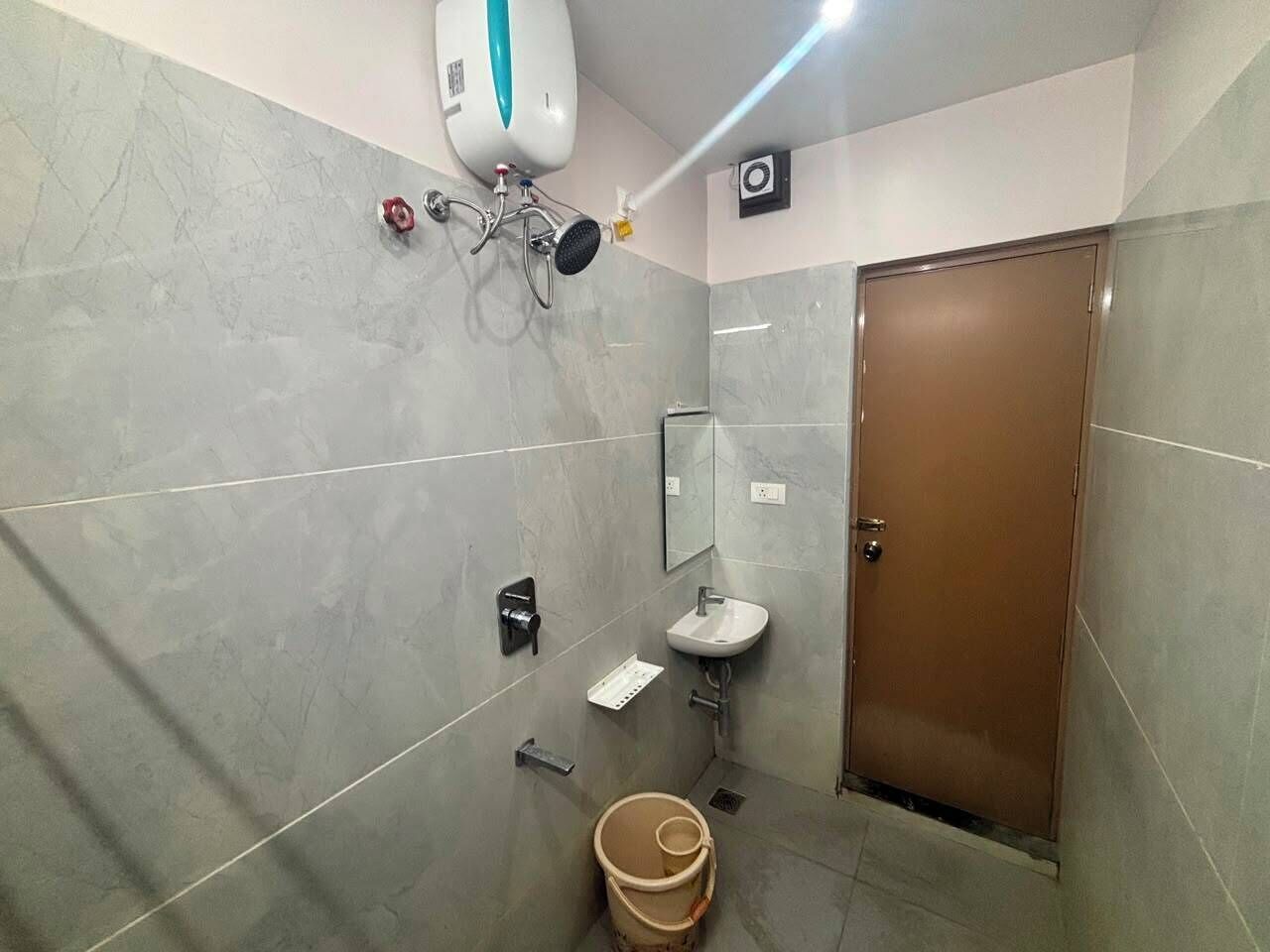 Deluxe Room | Bathroom