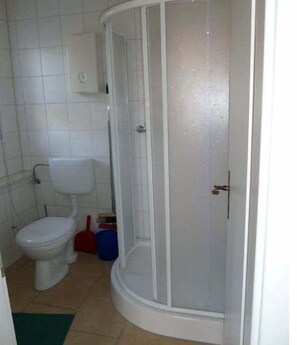 Bathroom - in the holiday village "Boeker Mühle" (Boeker Mühle)