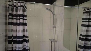 Bathroom - Holiday apartment with 1 bedroom (oostkapelle)