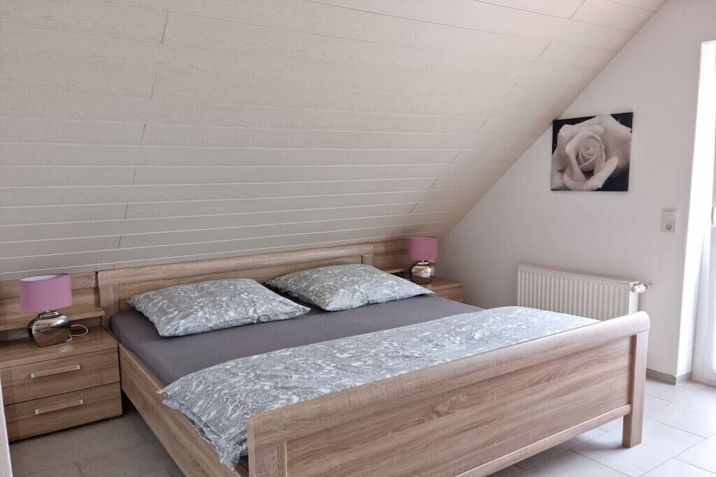 Iron/ironing board, WiFi (free), bed sheets
