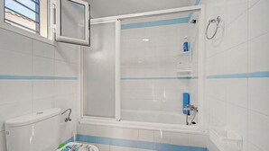 Shower, towels