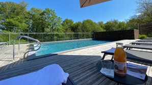 Unclassified image, 2 of 49, button - Domaine de l'Epau (Yvre-l'Eveque)