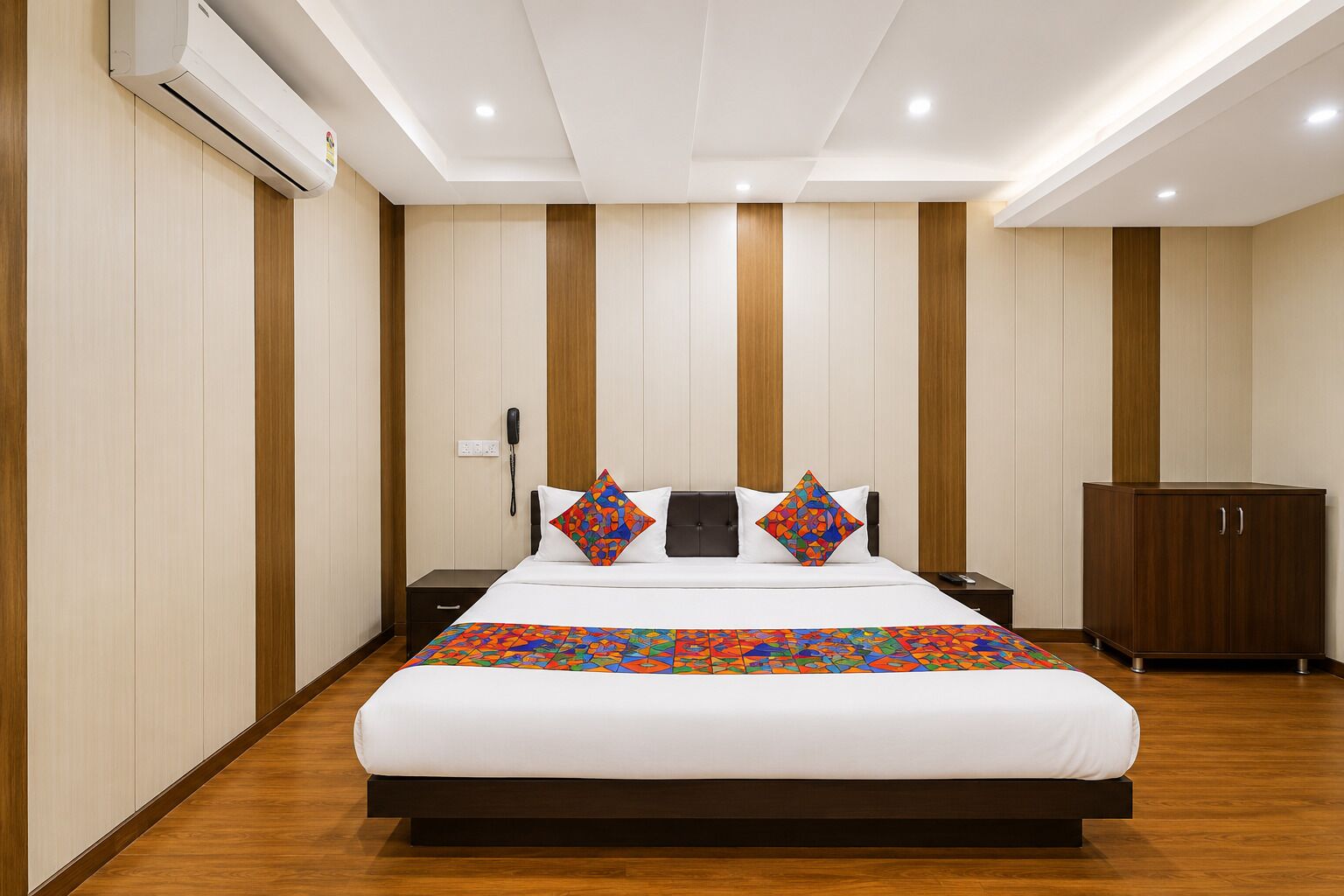 Deluxe Room, City View | WiFi (free)