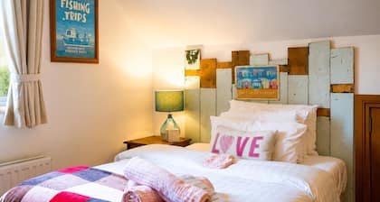 Cozy Carrowmenagh Cabin Retreat