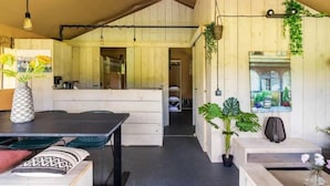 Dining - De Glamping - Trio Lodge | 18p by Interhome (Zeewolde)