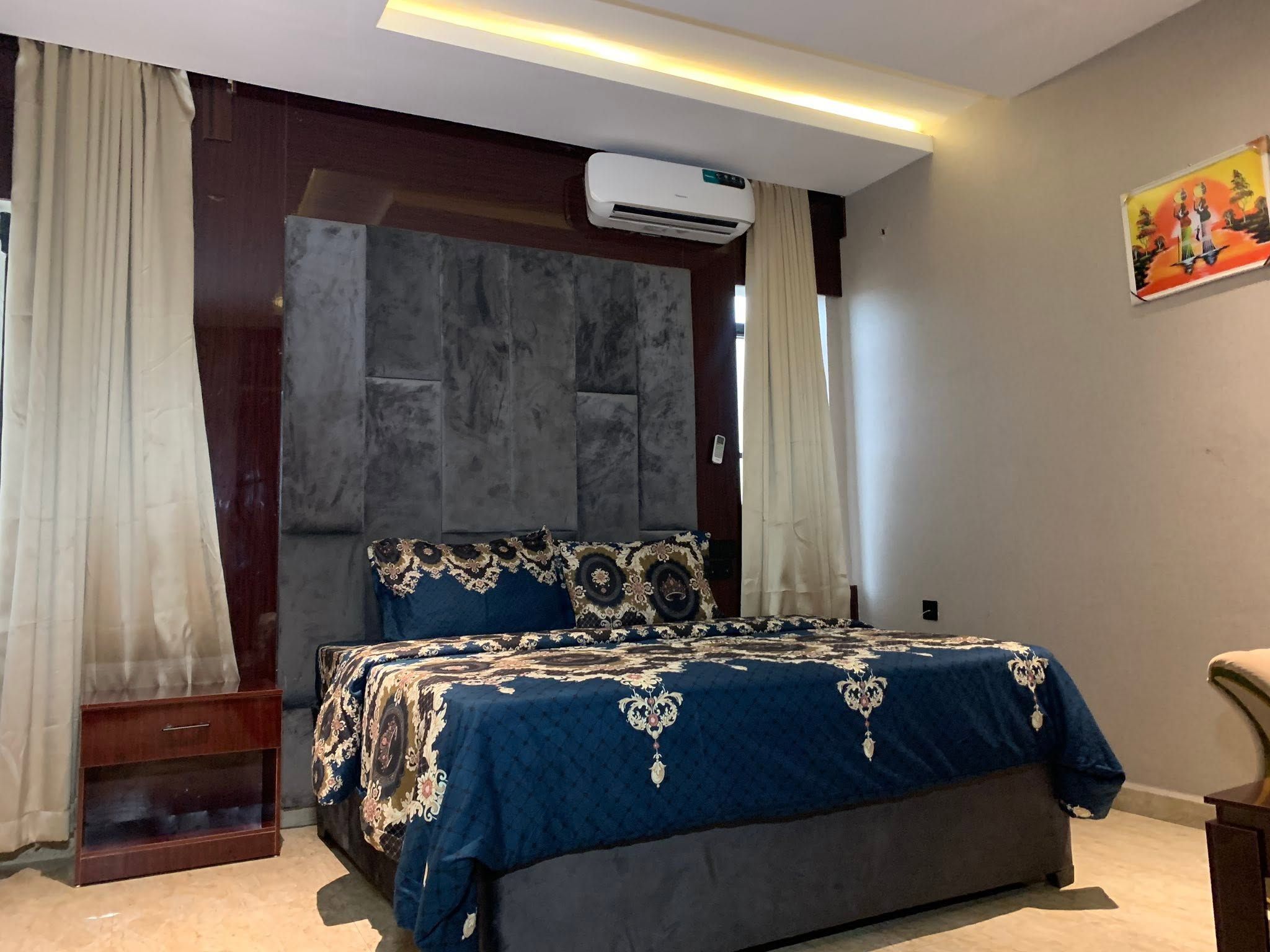 Economy Room, Balcony, City View | Desk, laptop workspace, blackout curtains, soundproofing
