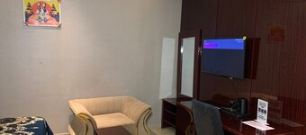Charles Stainless Hotels
