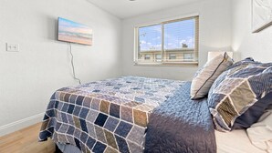 Unclassified image, 5 of 49, button - Steps to St Pete Beach - 2BR With Heated Pool (St. Pete Beach)